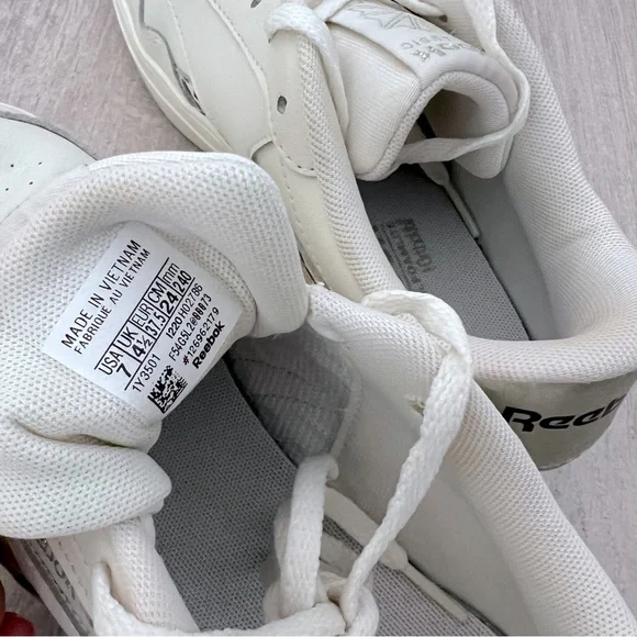 Reebok Tennis Shoe Leopard Stripe - Picture 5 of 8